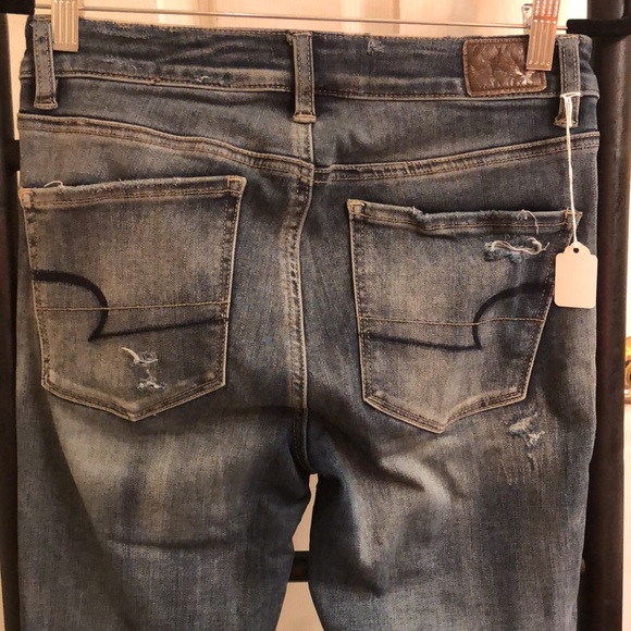 American Eagle - Size 4 - Hi-Rise Jegging - Super Stretch - Distressed Dark Wash - Picture 4 of 6